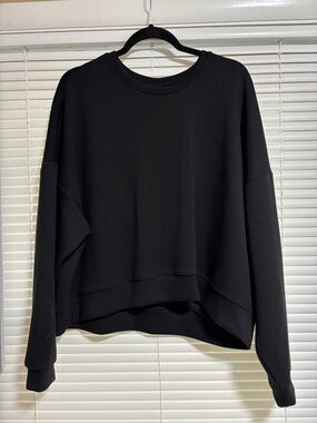 Versatile Black Crewneck Sweater - Women's Scoop/Crew